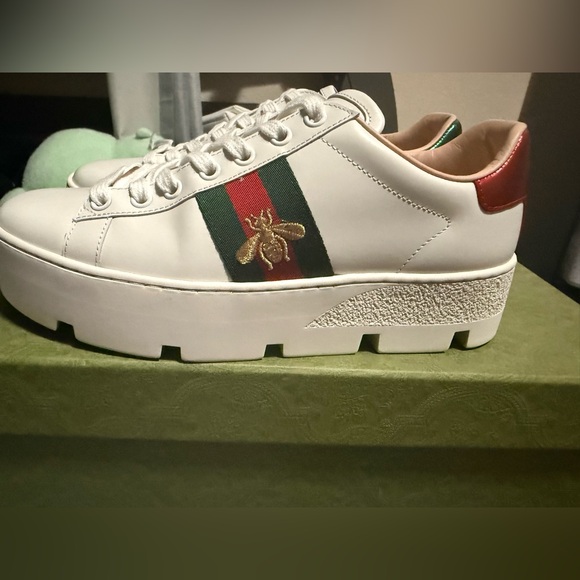 Gucci WOMEN'S ACE PLATFORM SNEAKER - Picture 6 of 6